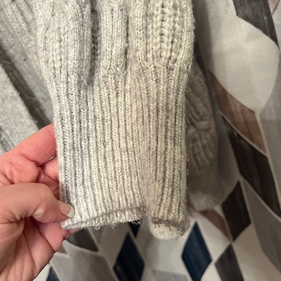 Cardigan - Picture 3 of 4